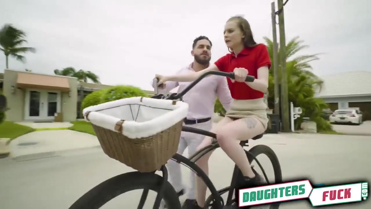 Val Steele And Jessae Rosae - And Riding A Big Cock