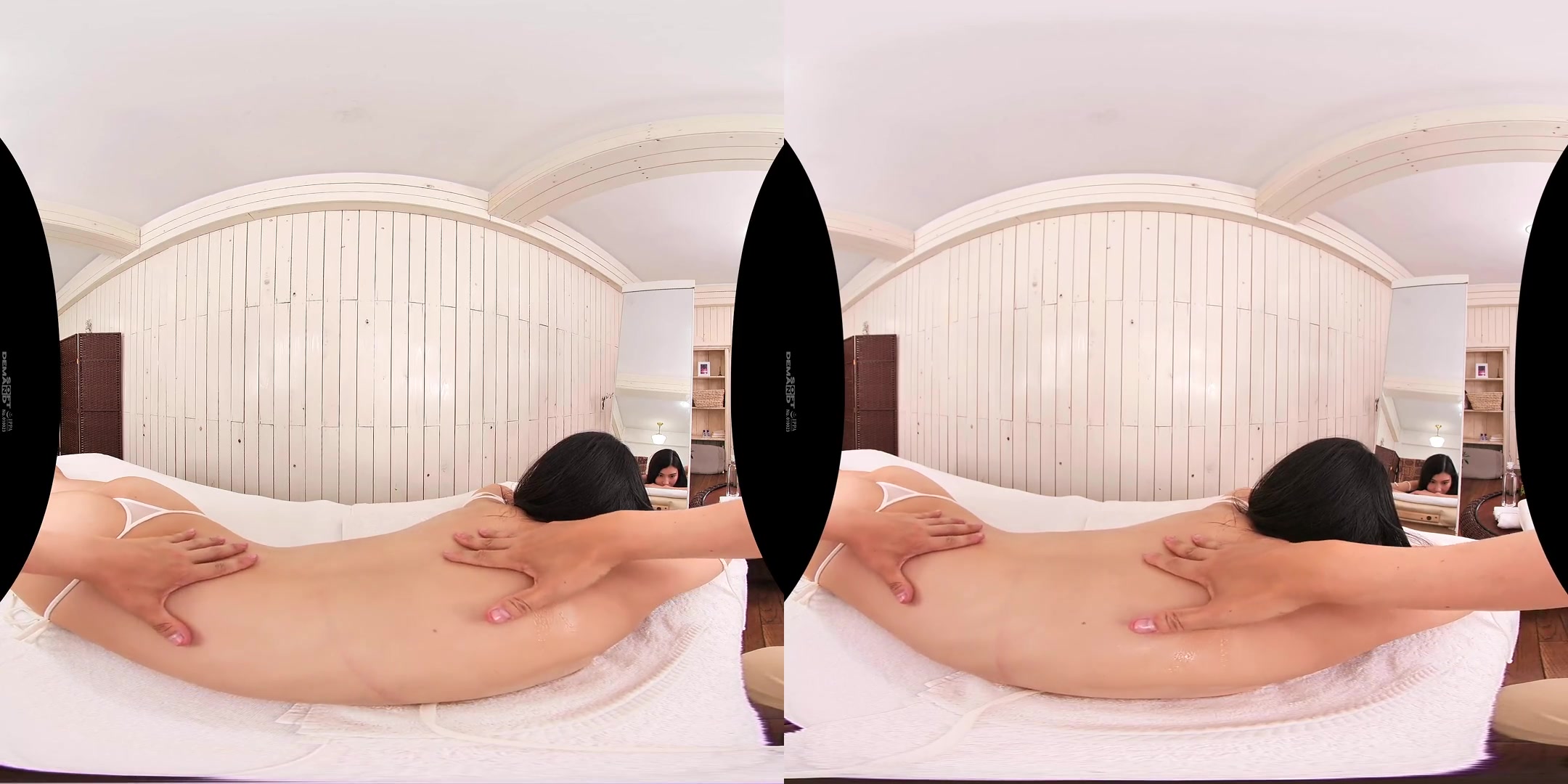 Girl at the Sexual Development Oil Beauty Treatment Salon; Adorable Japanese Babe Gets Fucked