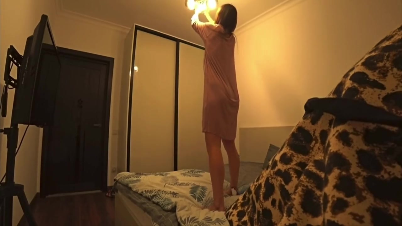 Fuck Me Before My Husband Comes Home! Wife And Friend 6 Min