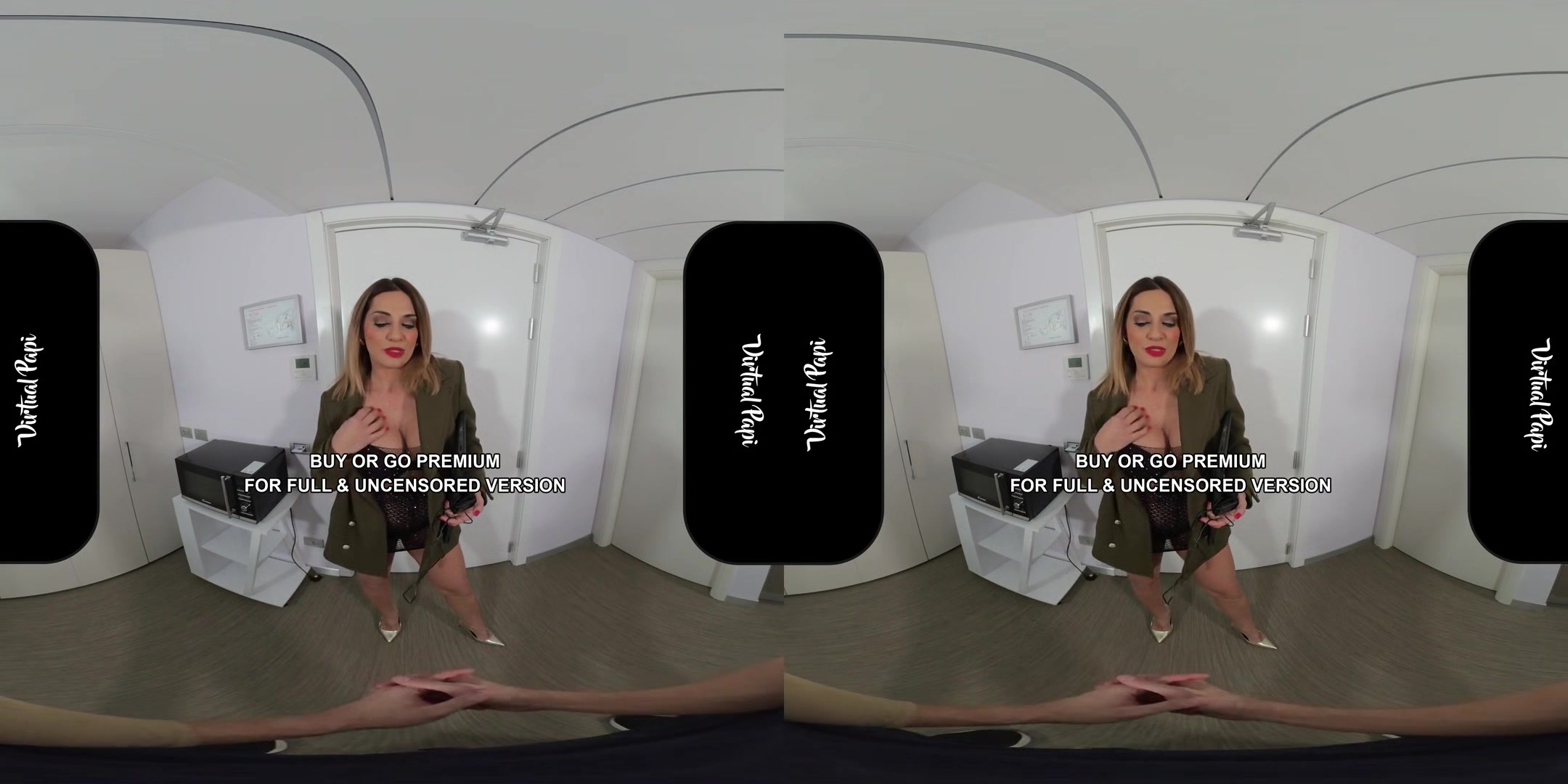 The Hottest Camgirl In The World