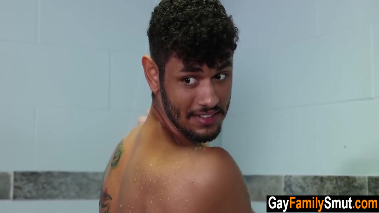Big Dick Step-cousins Fuck In Ther Shower 7 Min - Gay Porn