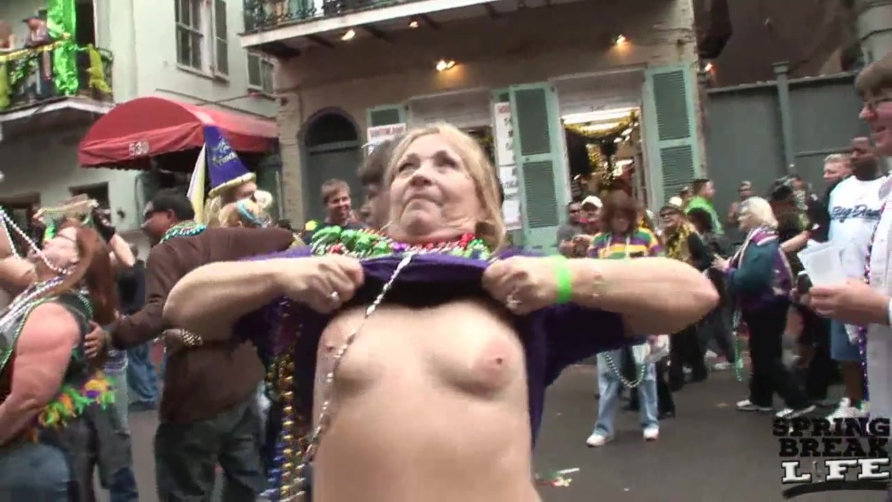 Afternoon at Mardi Gras - SpringbreakLife