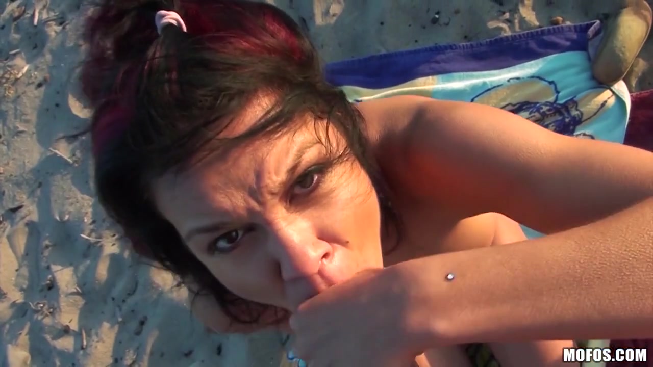 Ruby Knox in Babe Gives Blowjob on the Beach - MofosBSides