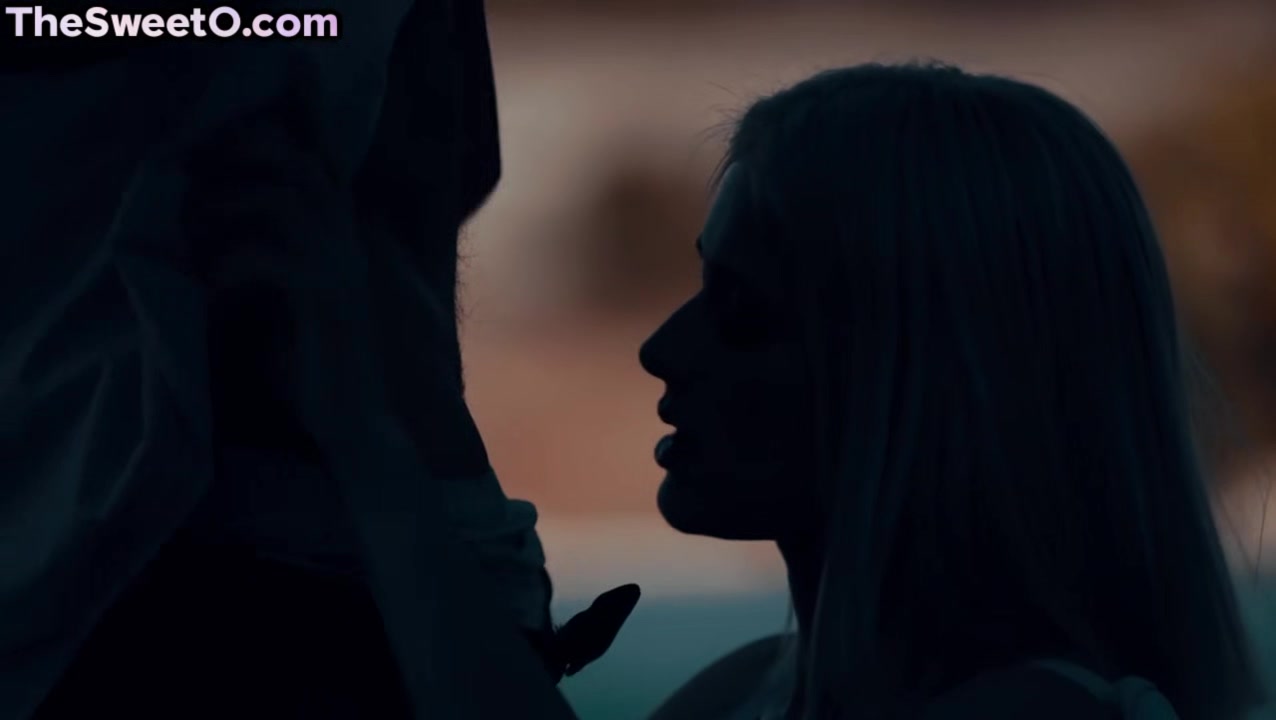 21yo blonde babe pussyfucked by lover