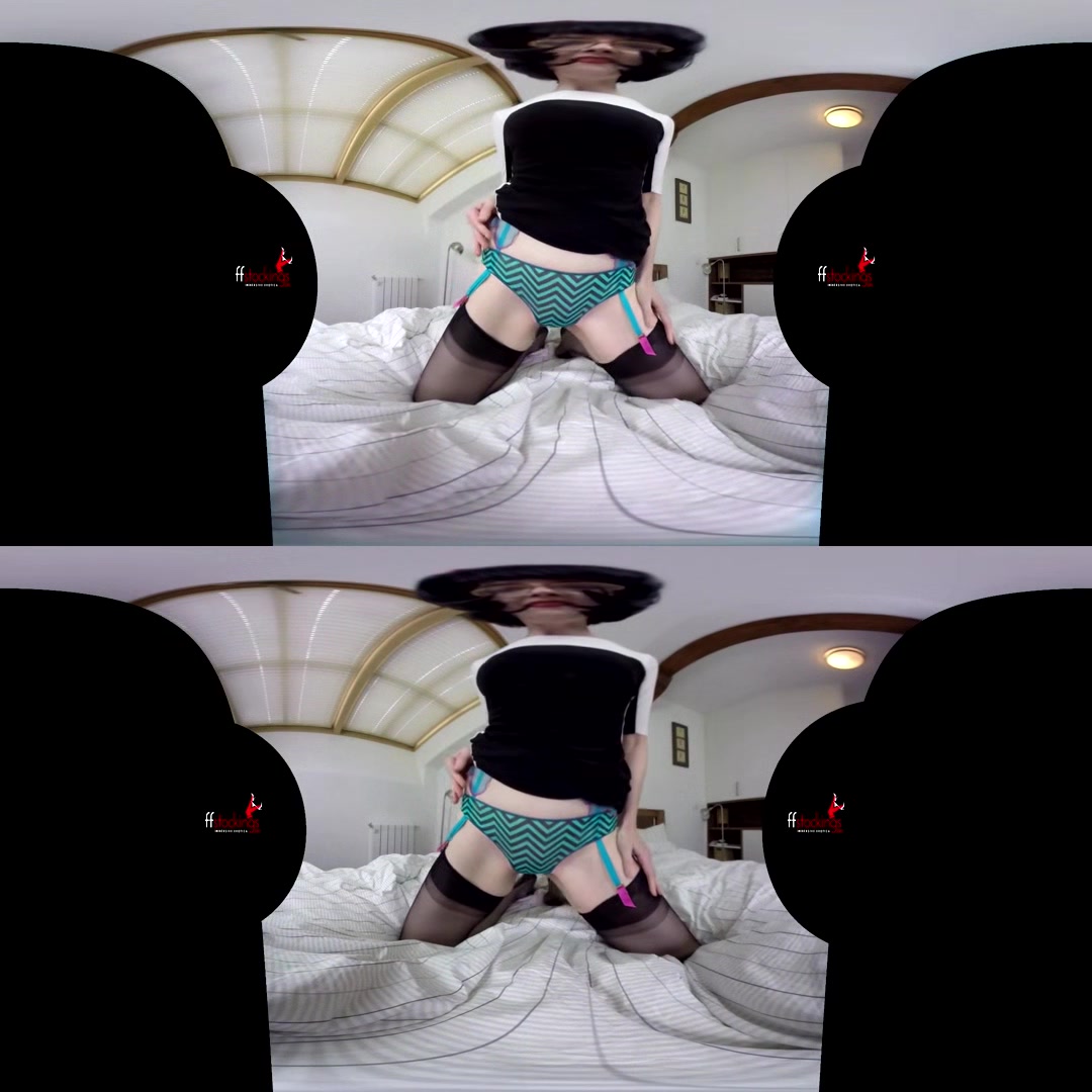 Smokin Hot Panties In Virtual Reality - Legs Fetish Milf