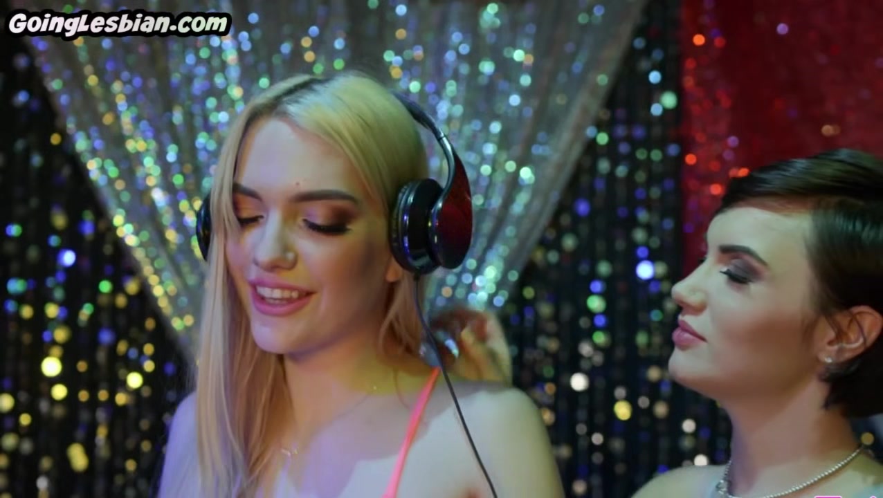 Lesbian slutty DJ seduces nympho 19yo dyke in 69 position