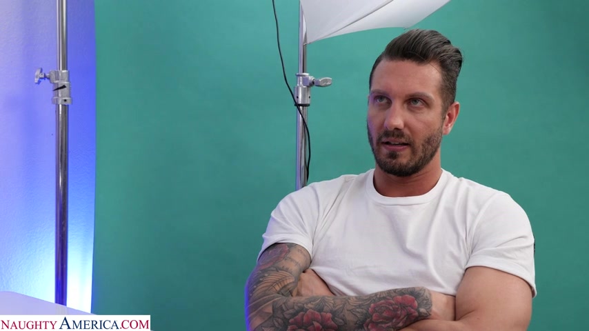 Skylar Vox wants her friend's Step dad cock in her tight pussy in exchange for some HOT Photos - mydadshotgirlfriend