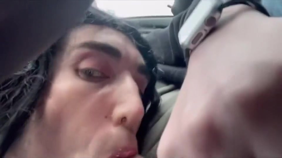 Sissy Slut Gets Fucked And Facial