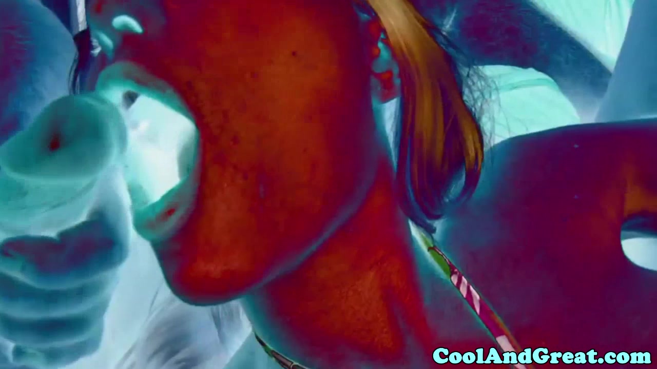Squirting babe in threeway pussyfucked