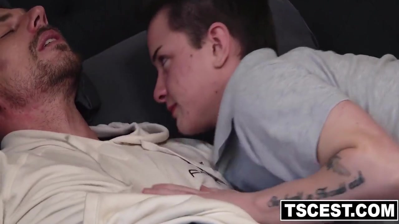 Ftm Boy Tag Teamed By Two Hunks And Tate Gets His Pussy Licked Out While Sucking Dick! With Derek Spears, Colby Tate And Guy Spencer