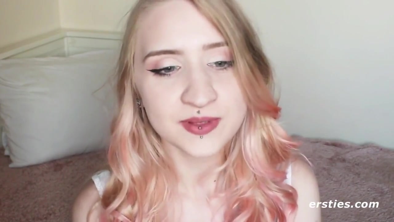 Blonde Babe Plays With A Dildo