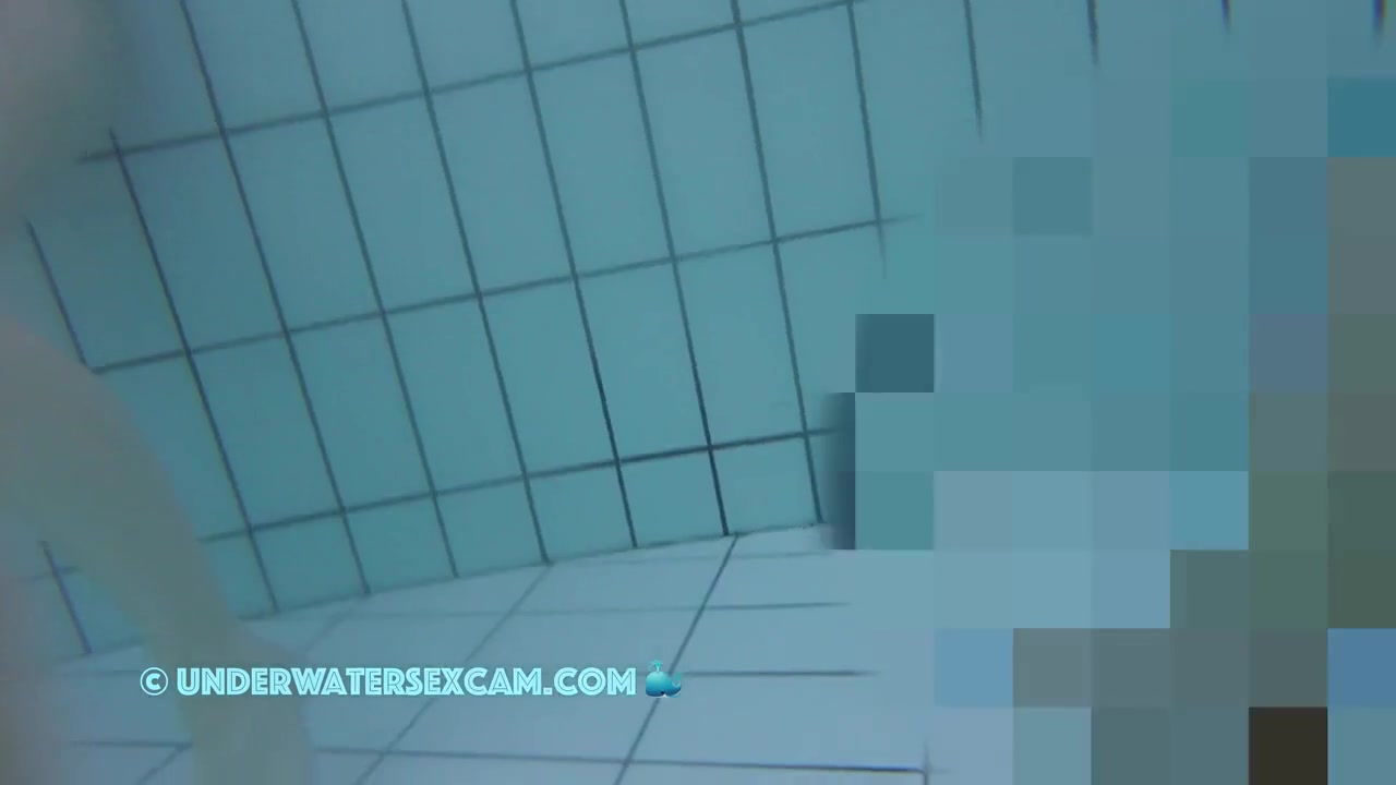 Crazy Girl Is Fingering In Public Pool!