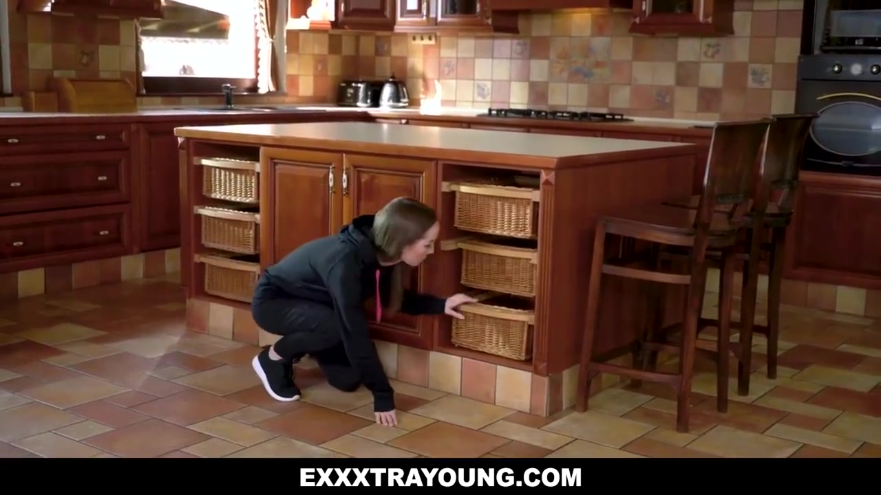 Petite Thief Fucks With Another Burglar With Kate Quinn