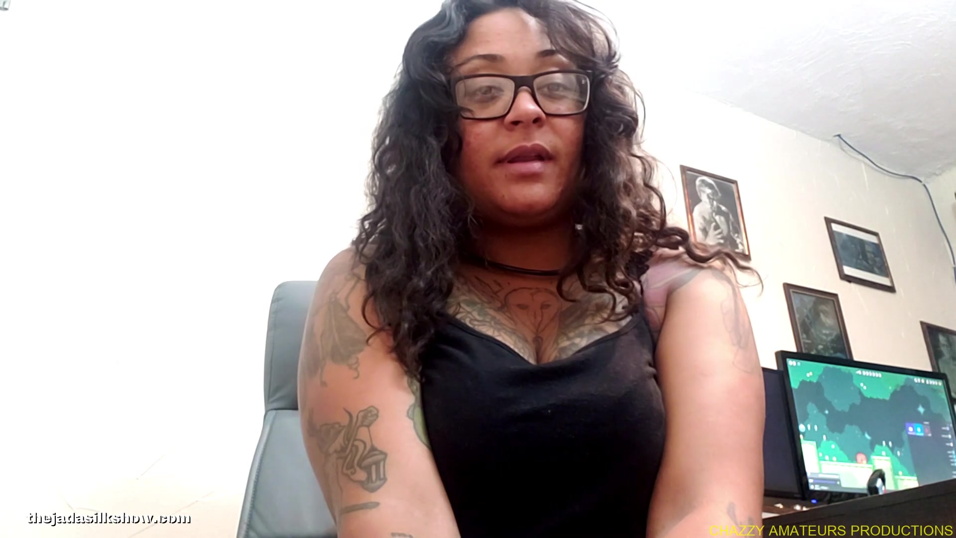 The Jada Silk Breast Worship Show Downloading Enabled - Chazzy Amateurs
