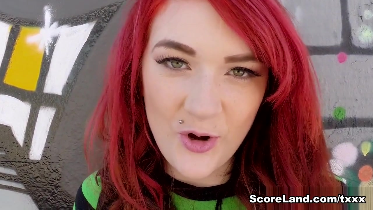 Guitar Heroine In Miami - Harlow Nyx - Scoreland