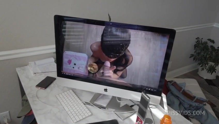 Golden Showers 9 - PissVids