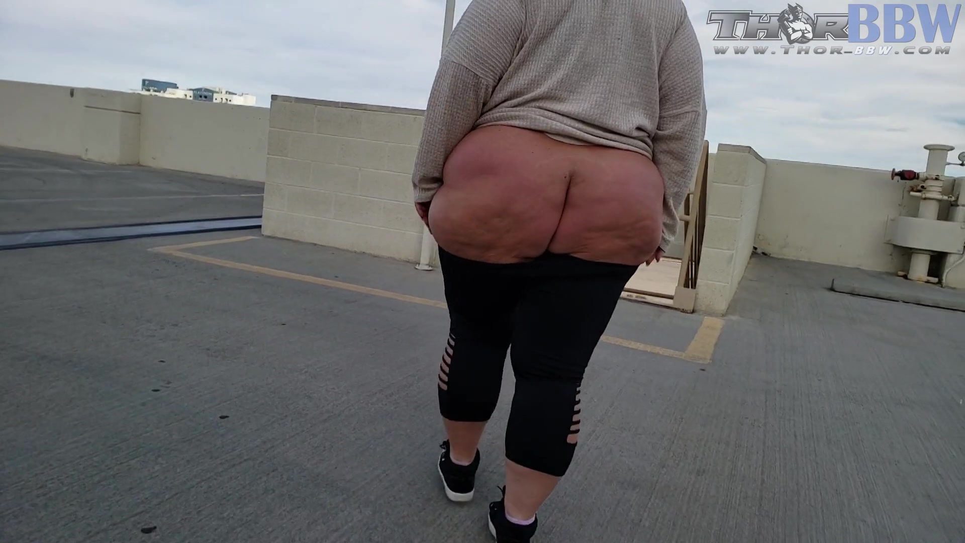 Suzee Que Public - Thor-Bbw