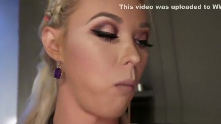 Aubrey Kate And Phoenix Marie tranny threesome