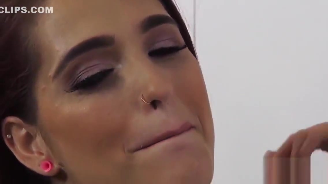 Stepsister teen 18+ gets fucked roughly