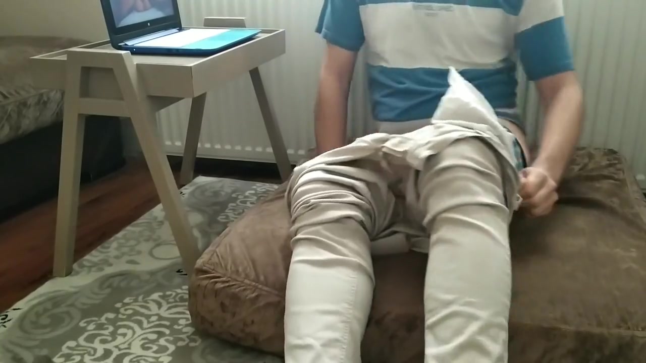 Im Watching Porn And Jerking Off With Cumshot