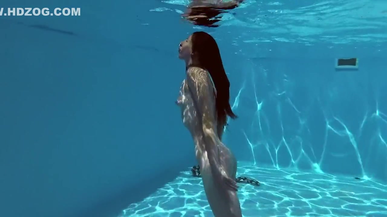 Fernanda Releve Pink Swimsuit Gymnast In The Pool