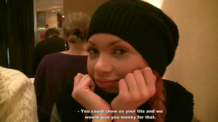 Foxy hotty sucks jocks in the restaurant