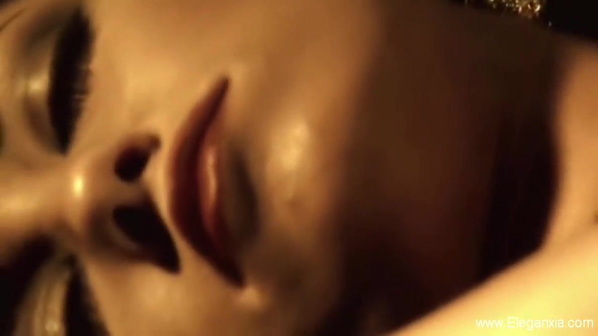 Nude Indian Woman From Bolly Wood Is Here