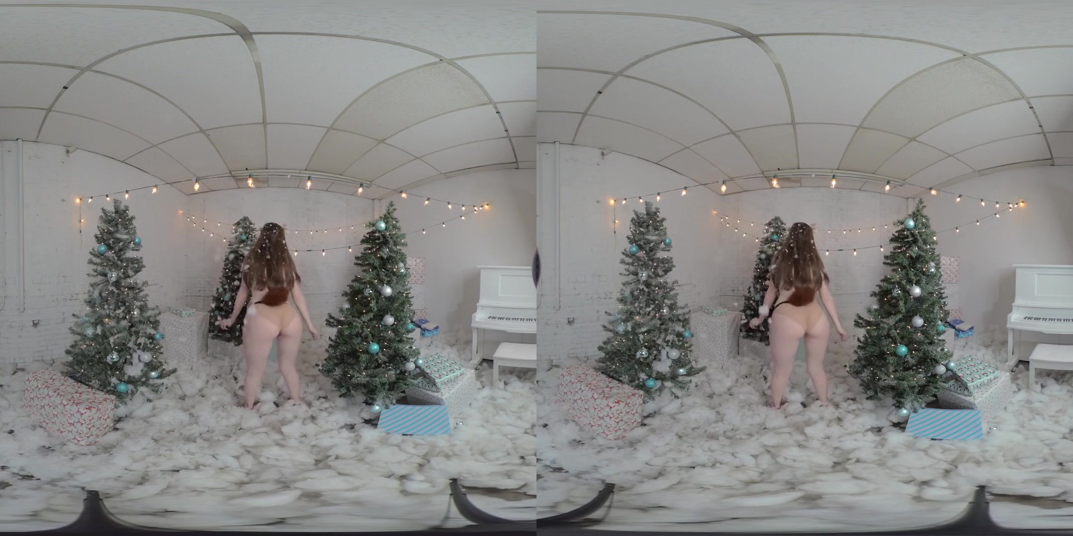 Reindeer - Beautiful Babe Solo Striptease - SexLikeReal