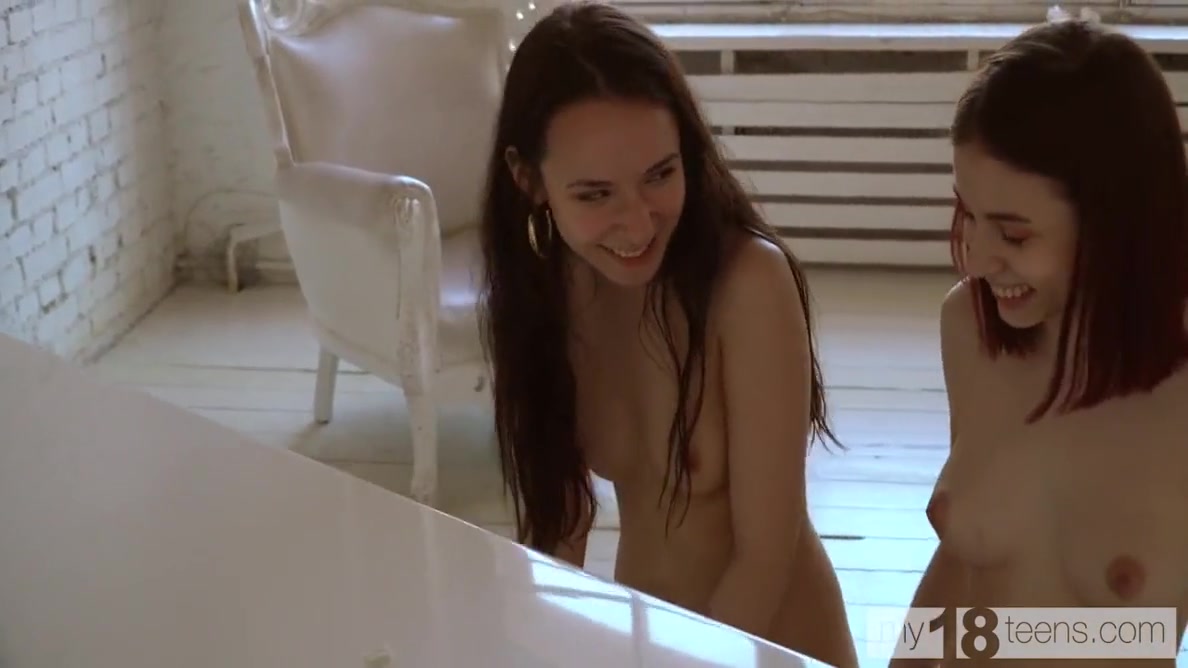 Lesbian Sex In The