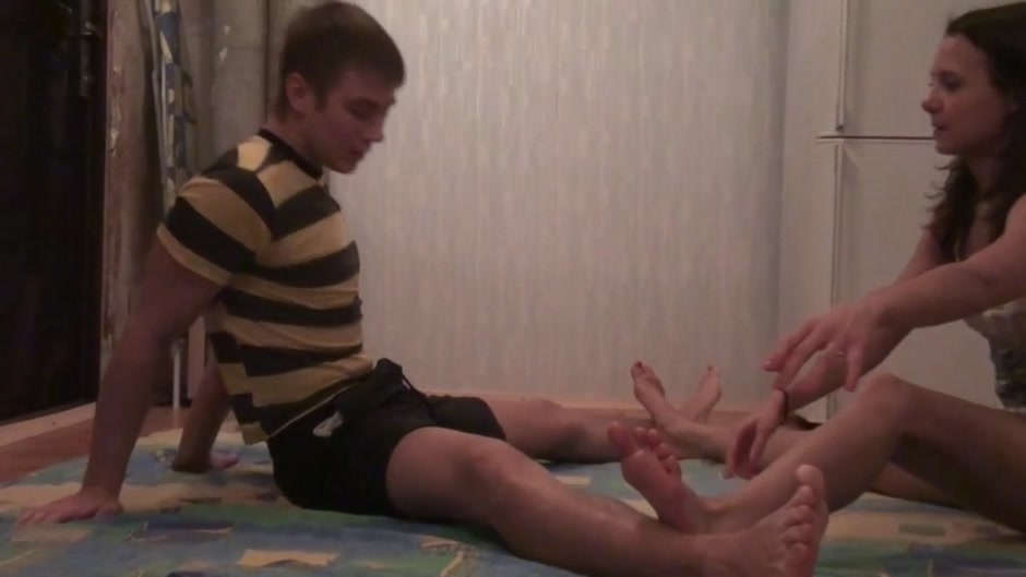 Nickel in horny guy fucking a gal in a home made video