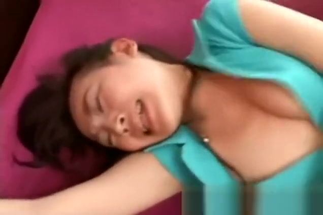 Young japanese on creamy creampie