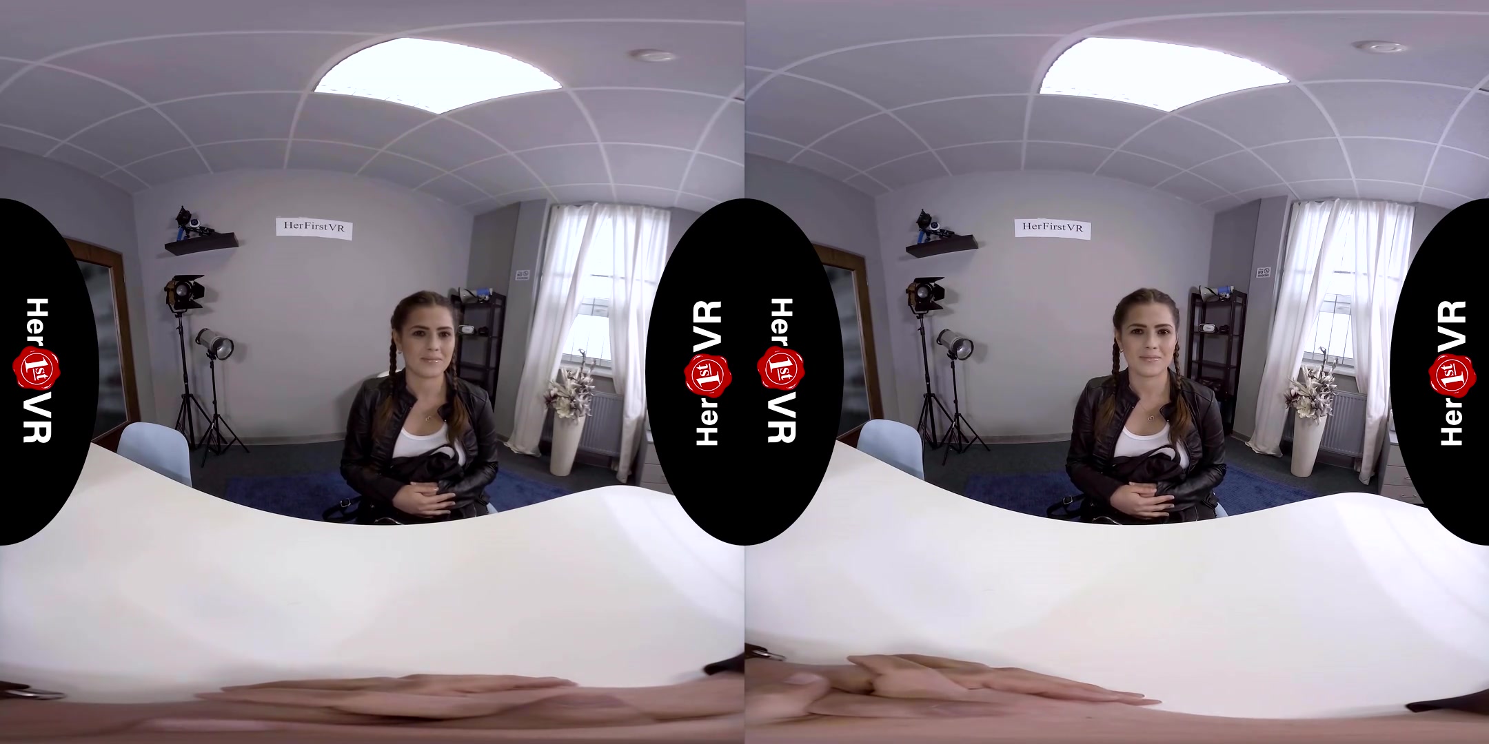 Catherine - First VR Casting - Thick Solo Model Fingering