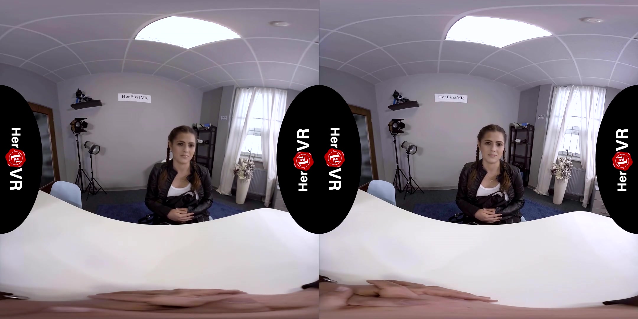 Catherine - First VR Casting - Thick Solo Model Fingering