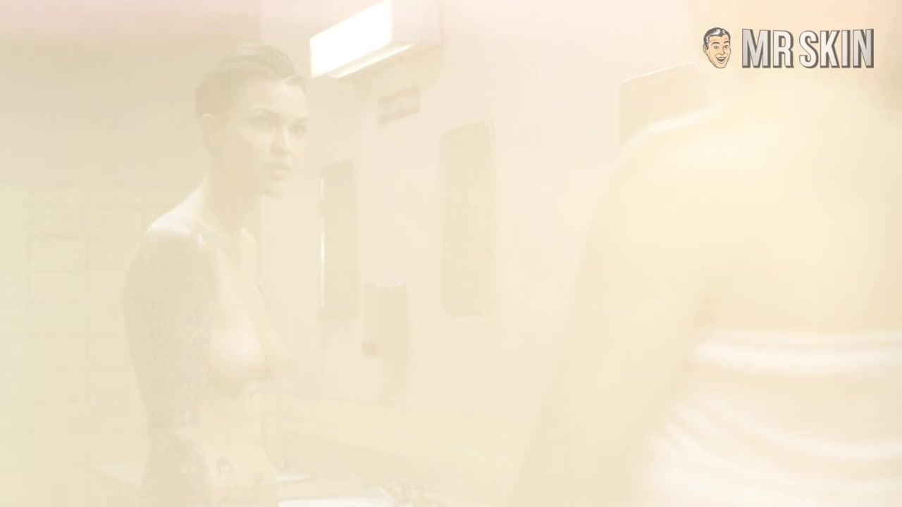 Haley Bennett's Smokestacks And Caboose In Girl on the Train - Mr.Skin