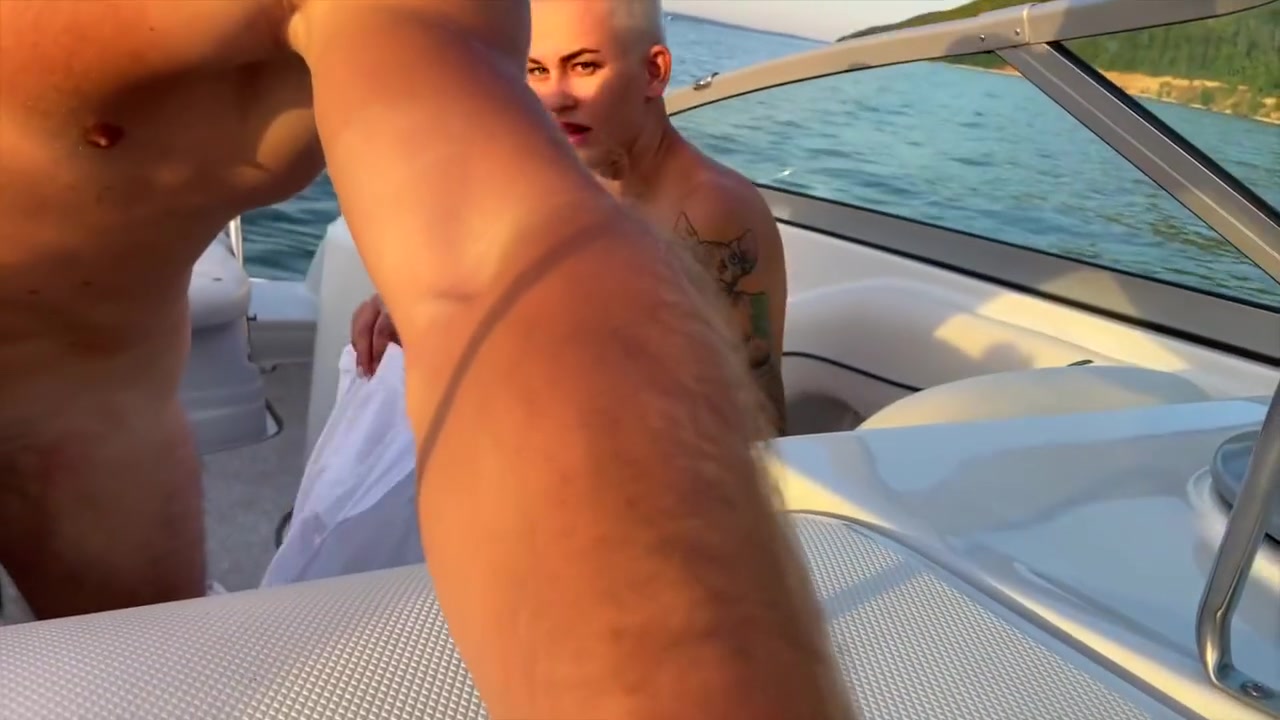 Girl With A Tasty Ass Deftly Jumped On My Dick