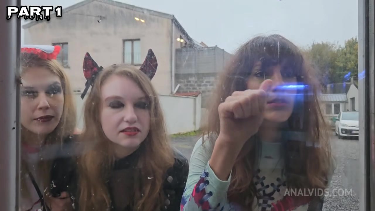 Scary Porn Movie, 5 Girls Halloween Party, Alice Maze, Irogenia