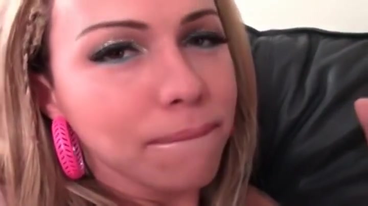 Blond tgirl Danyka In lusty Solo Action