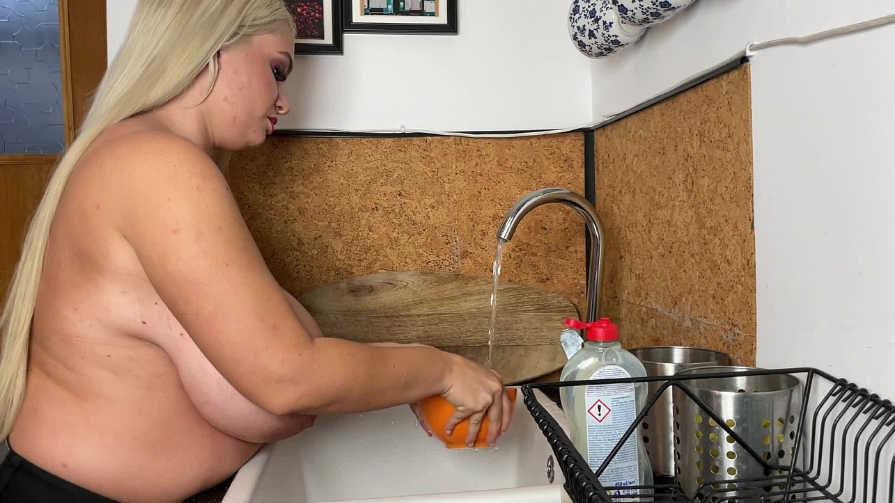 Kitty Topless House Work