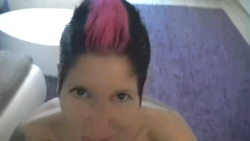 Gorgeous chick punishes his boyfriend for something