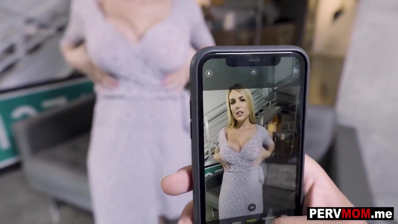 Joslyn Jane - Milf Stepmom Needed Pics For Dating Profile Because Step dad Had One