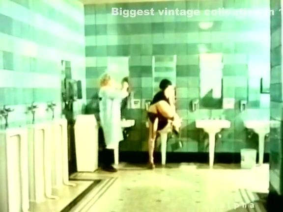 Desiree Cousteau in vintage sex site