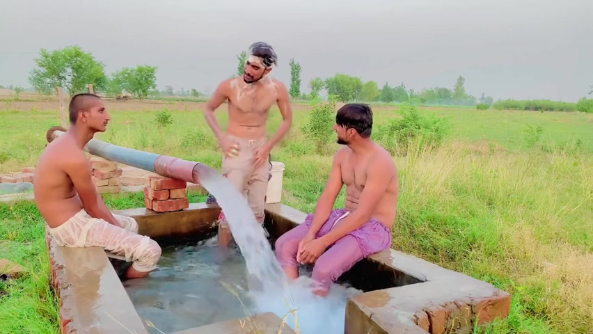Hot teenagers 18+ Tube Well