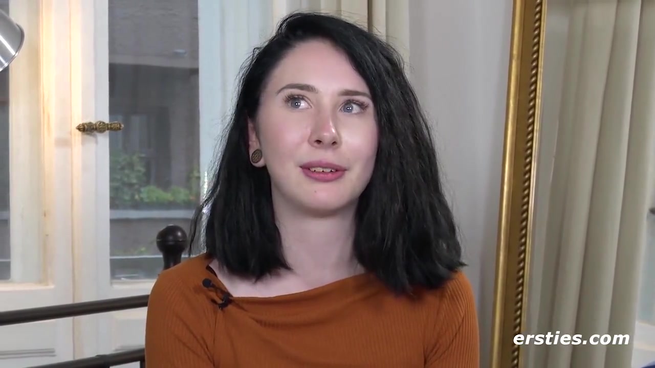 Joan A In Studentin Bringt Ihre Klitoris Zum Vibrieren