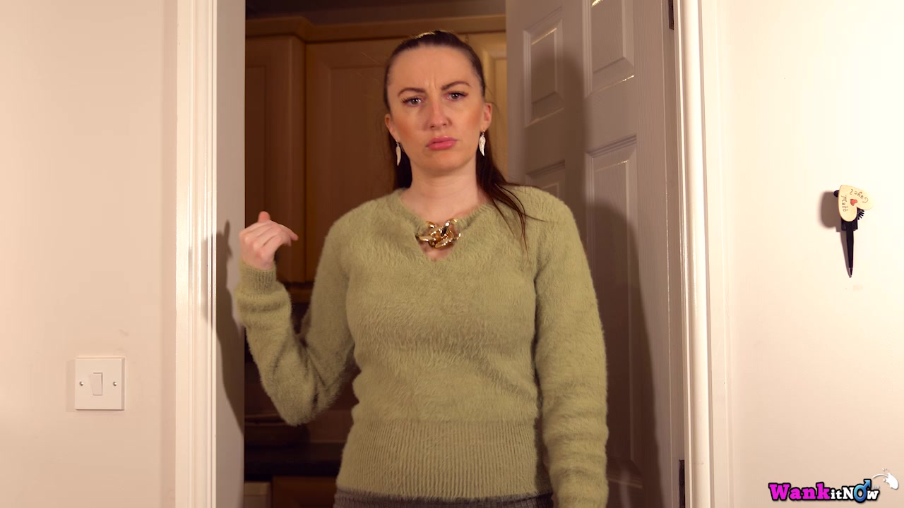 Sophia Smith - Can You Fix it? - Sexy Videos - WankitNow