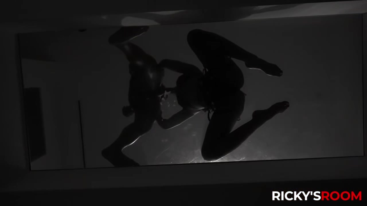 Legendary Creampie - RickysRoom