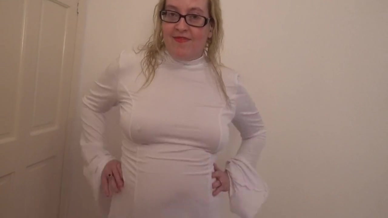 Cosplay Dancing Striptease In Pvc Boots - Princess Leia