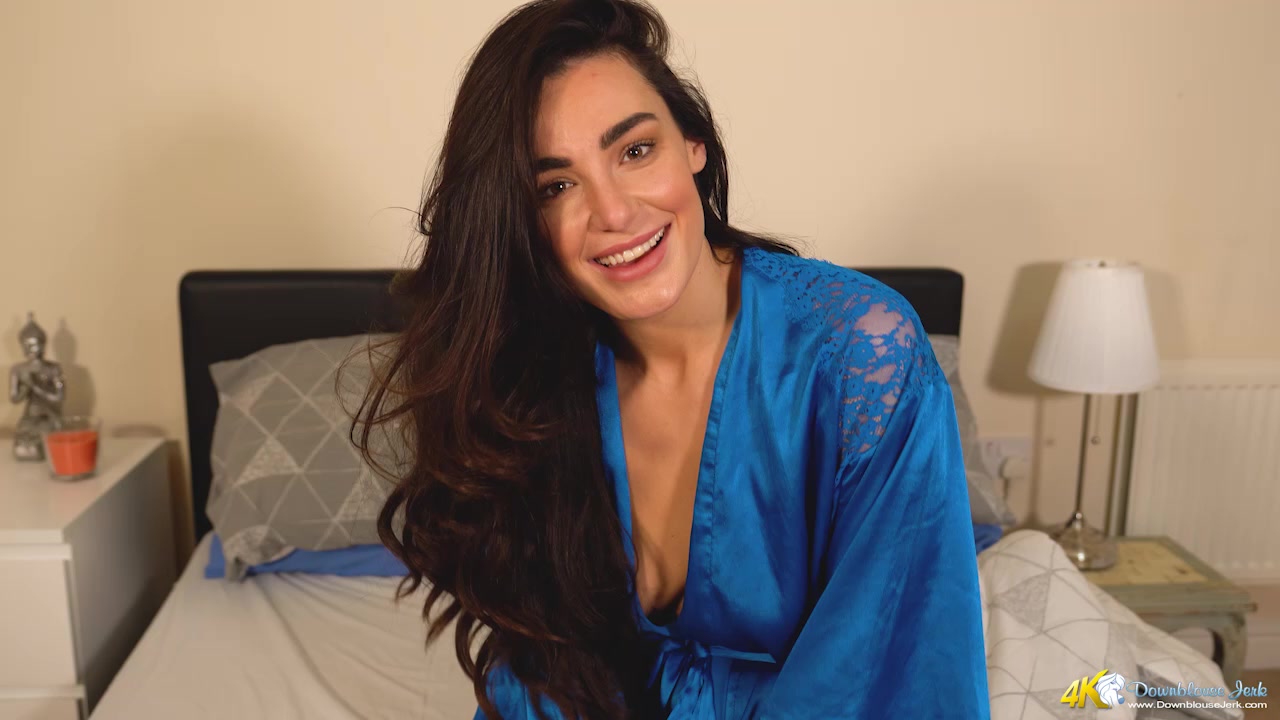 Sexy Surprise - DownblouseJerk