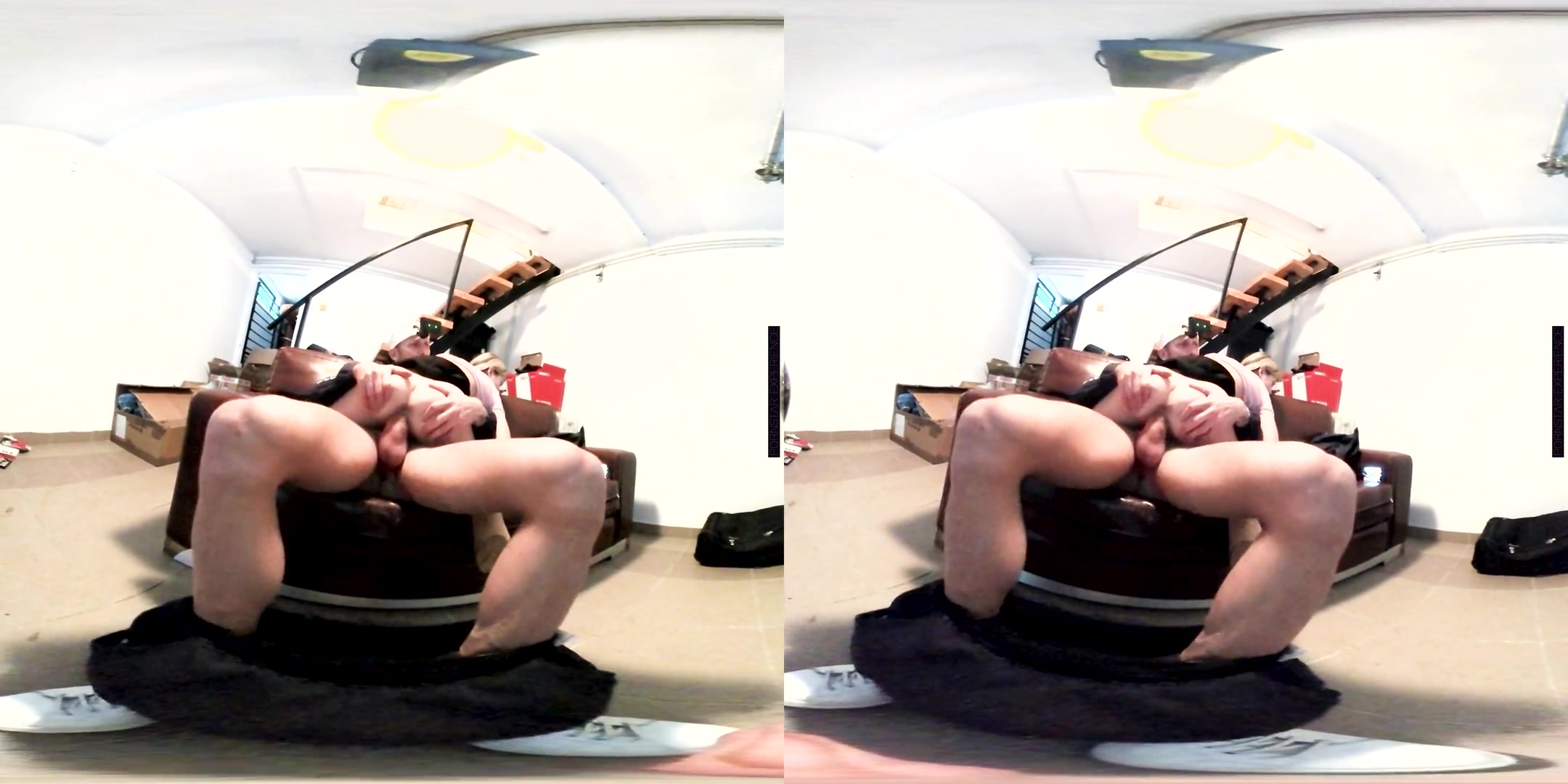 Gina Gerson in The Garage - version - perVRt