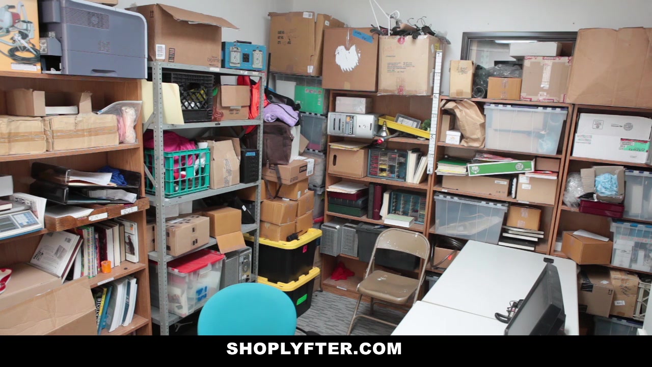 Anastasia Rose in Case No. 7485689 - Shoplyfter