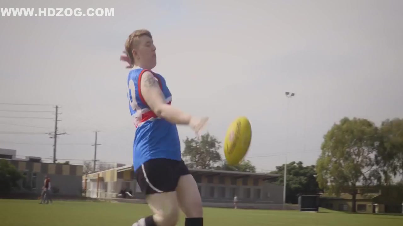 Footy Fever With Ginger Snaps